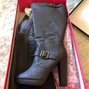 High heeled wide calf boots